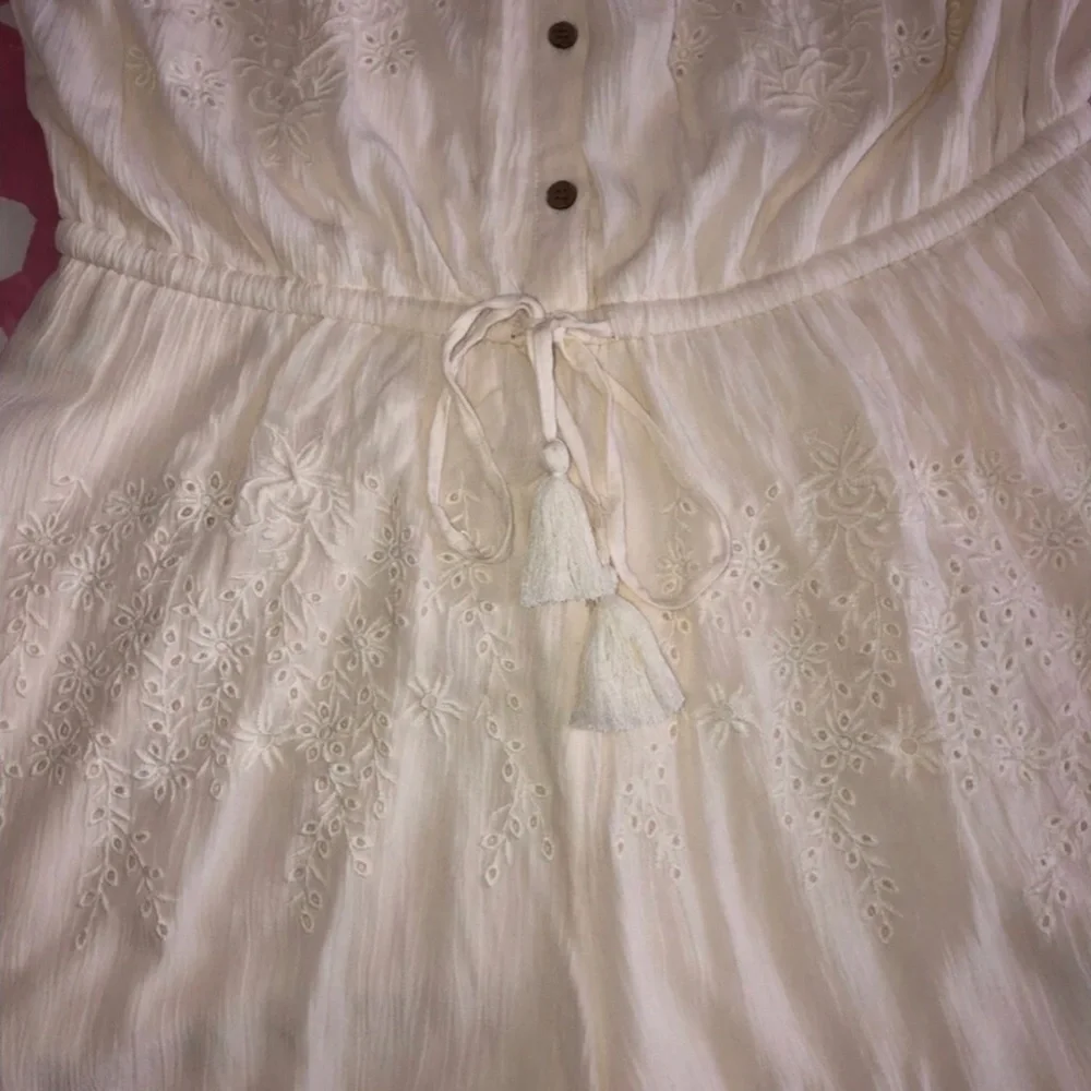 American Eagle Off The Shoulder Romper - Picture 2 of 6